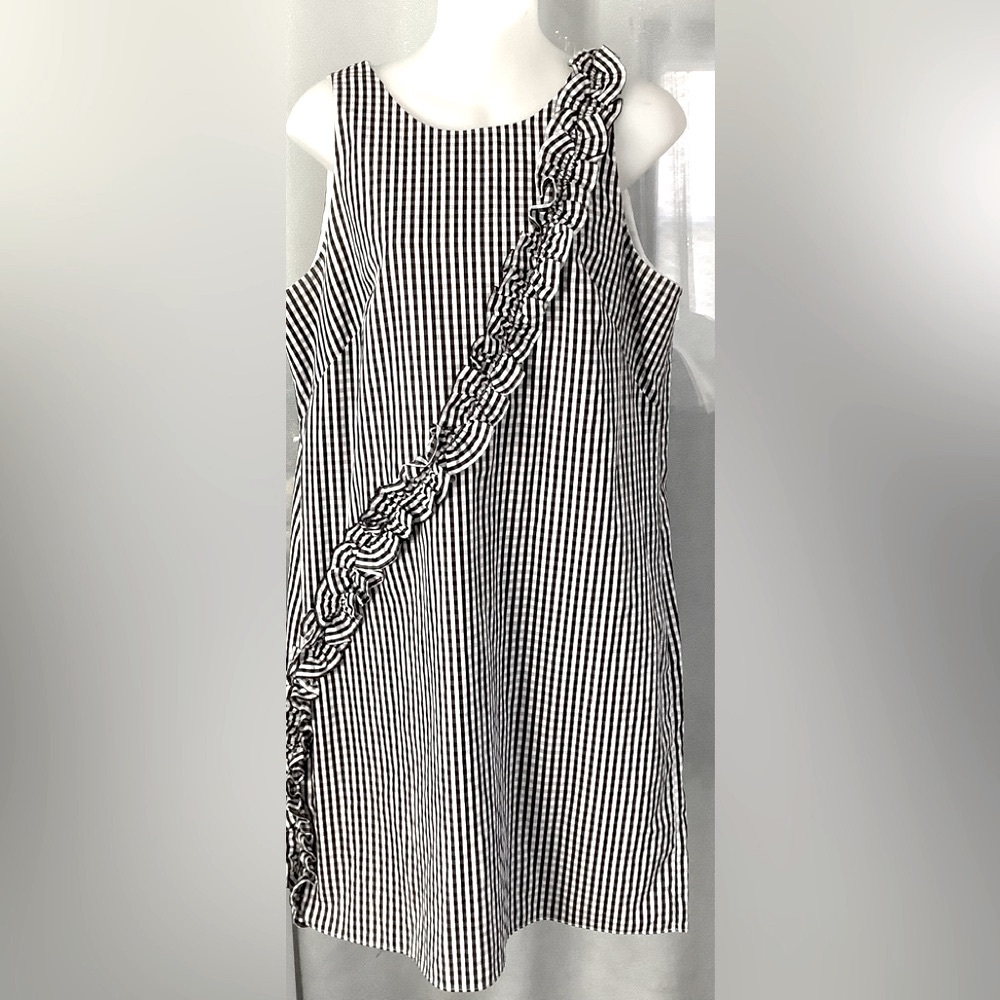 London Times Gingham
Asymmetrical Ruffle Sheath Dress